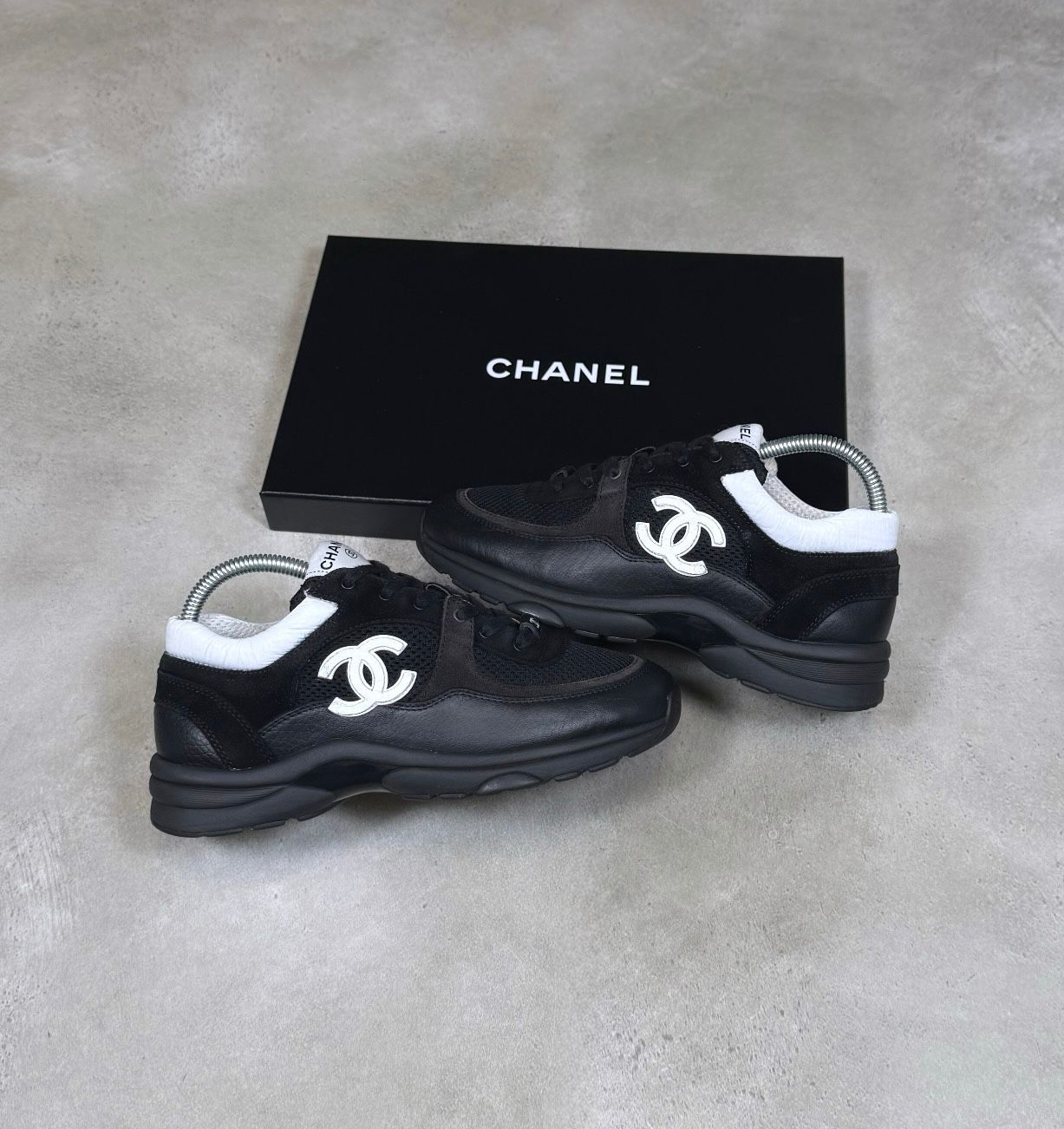 Chanel- Pre-Owned Black/White Runners
